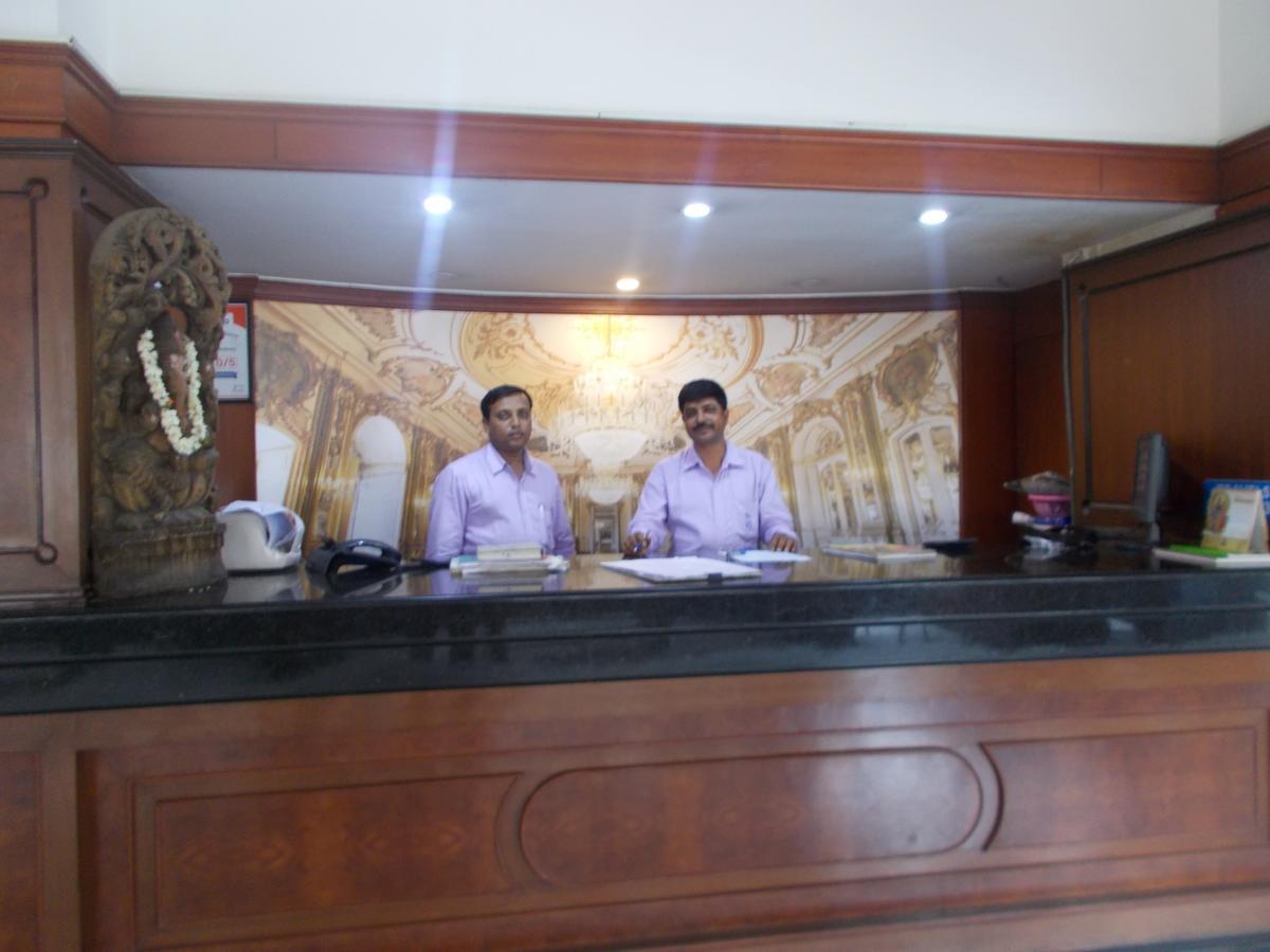 Hotel Samrat Residency Bangalore Exterior foto